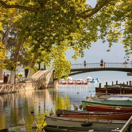 Apartment La Legende, 2 Pieces Avec Parking Prive Gratuit Pres Du Annecy